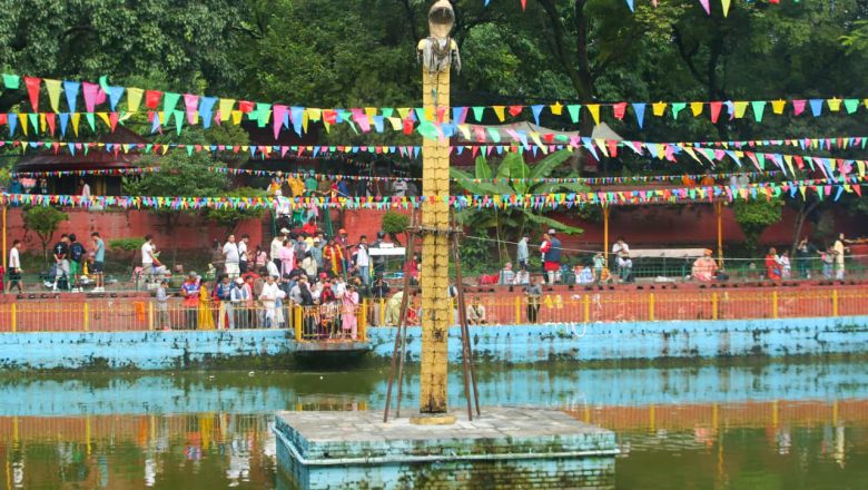 नागपञ्चमीको अवसरमा नागपोखरीमा भक्तजनको घुइँचो